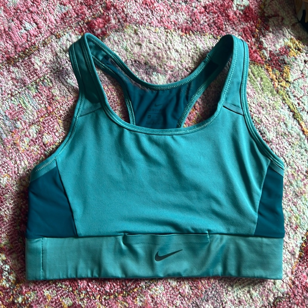 Women’s Nike Teal Sports Bra sz M
